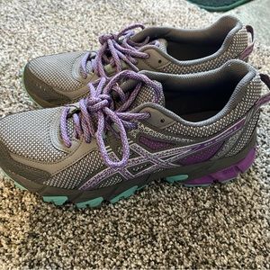 Ladies ASIC Tennis Shoes